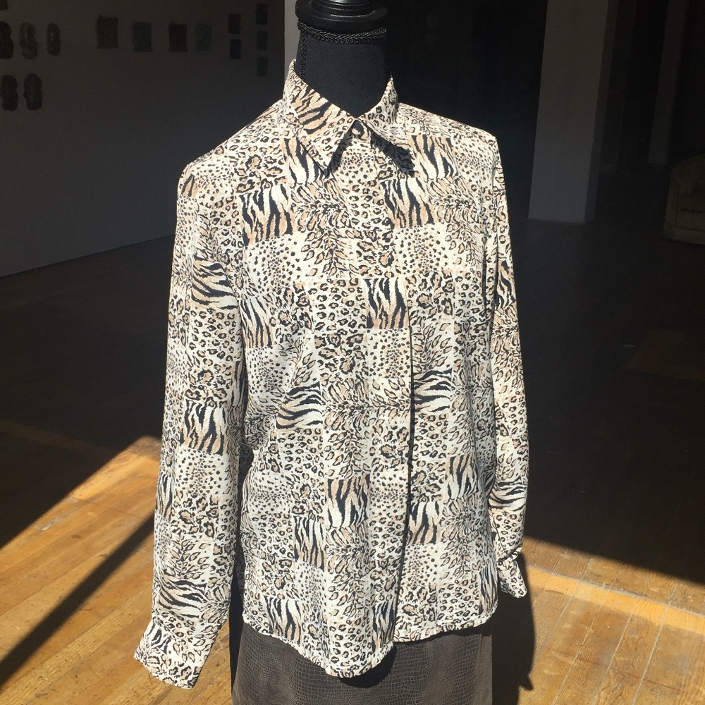Alfred Dunner  checkered animal print shirt.. - Picture 2 of 5